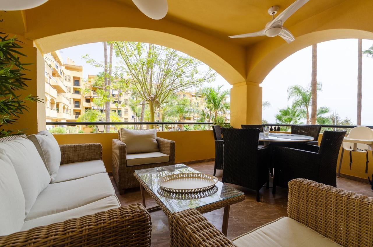 شقة Luxury Blue Coast Seaside Retreat ماربيا المظهر الخارجي الصورة