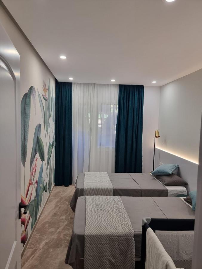 شقة Luxury Blue Coast Seaside Retreat ماربيا المظهر الخارجي الصورة