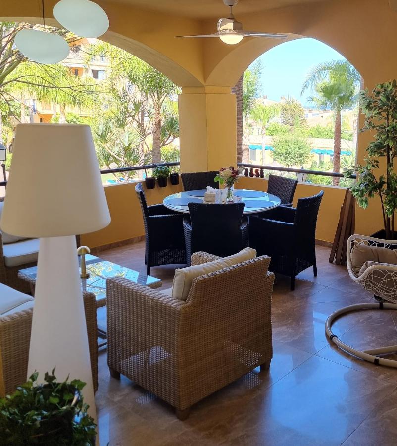شقة Luxury Blue Coast Seaside Retreat ماربيا المظهر الخارجي الصورة