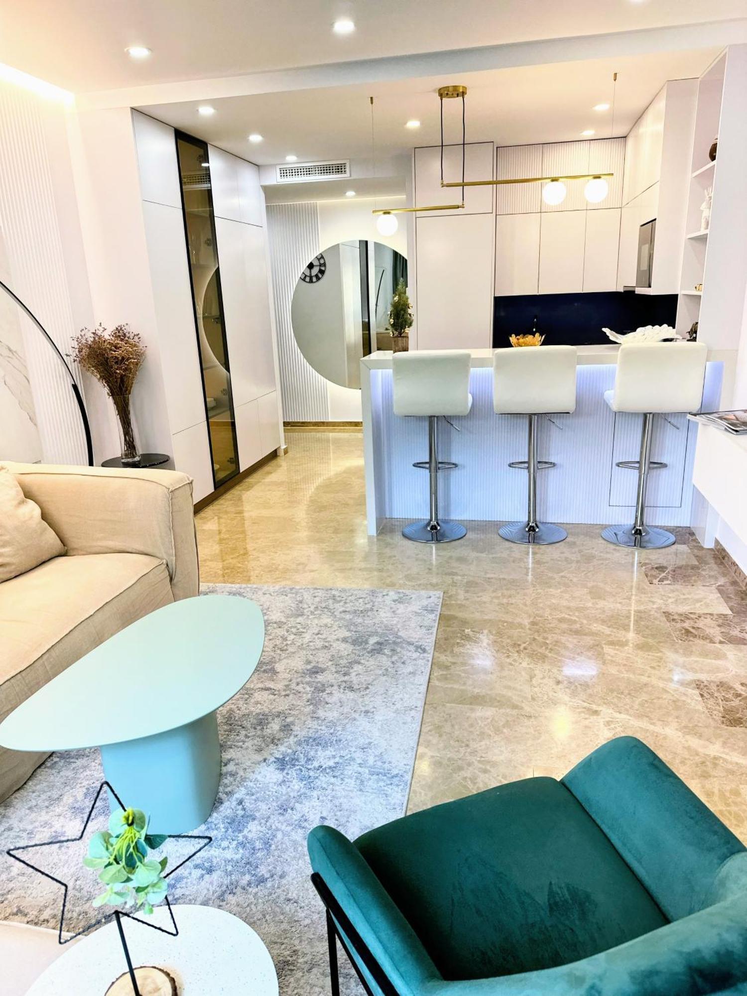 شقة Luxury Blue Coast Seaside Retreat ماربيا المظهر الخارجي الصورة
