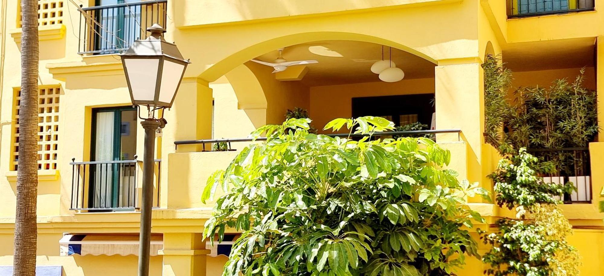 شقة Luxury Blue Coast Seaside Retreat ماربيا المظهر الخارجي الصورة